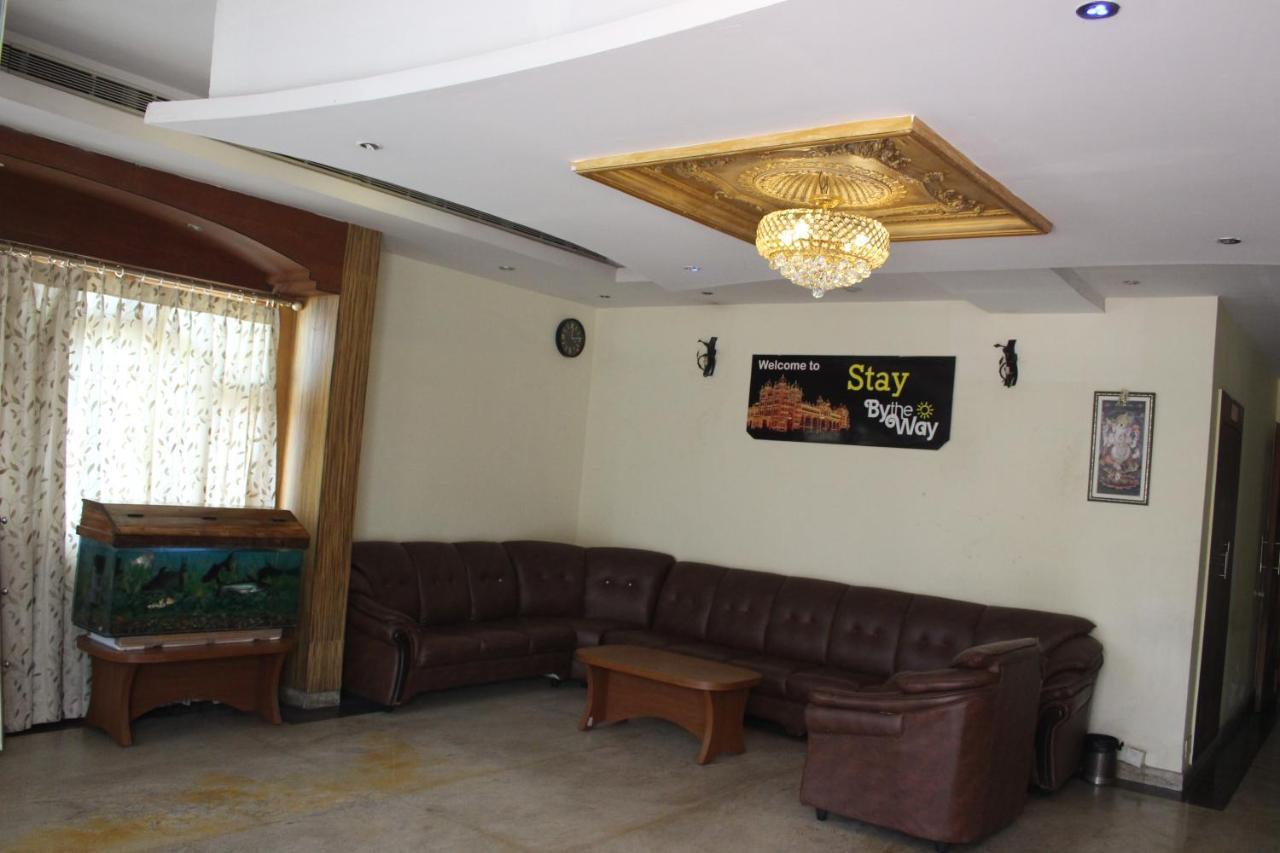 Hotel Stay By The Way Mysore Exterior foto